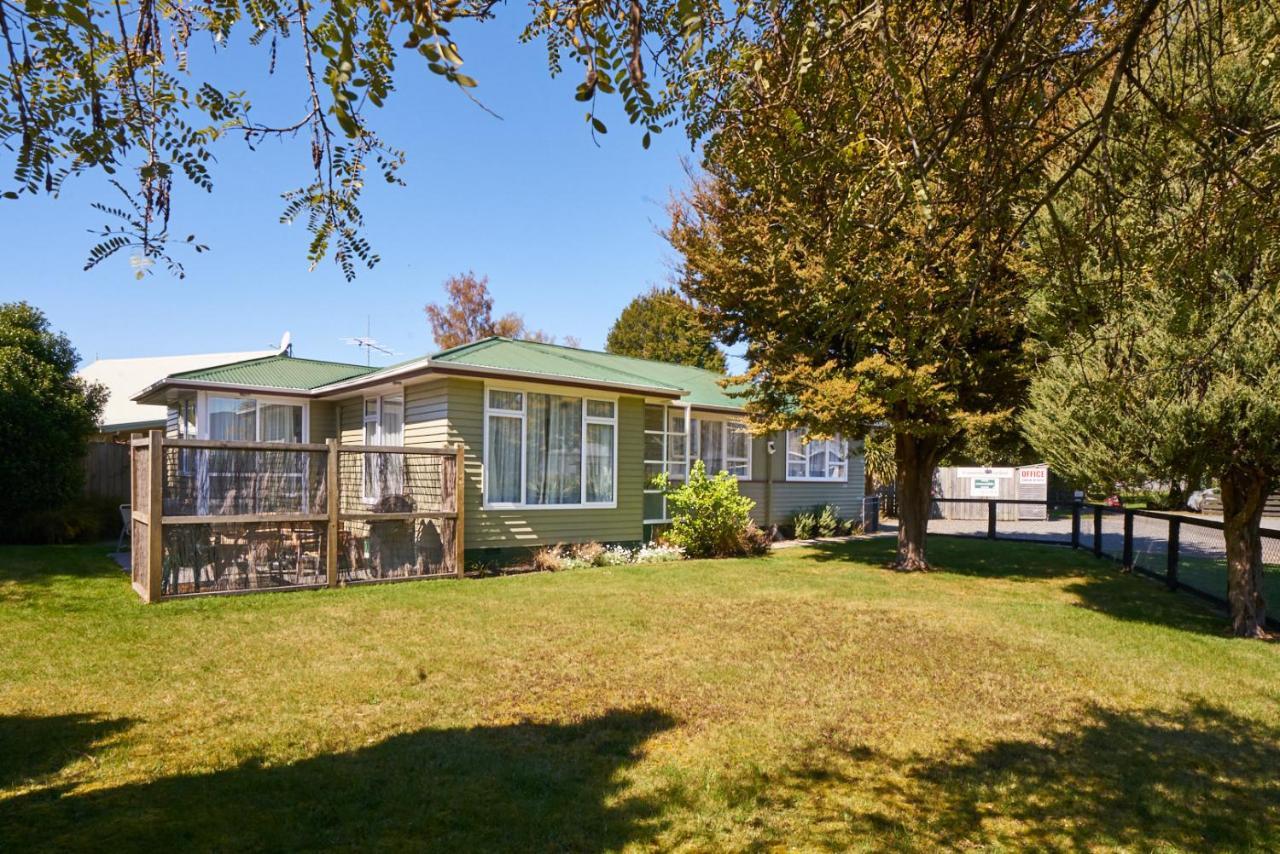 Accommodation Fiordland -The Three Bedroom House At 226A Milford Road Te Anau Kültér fotó
