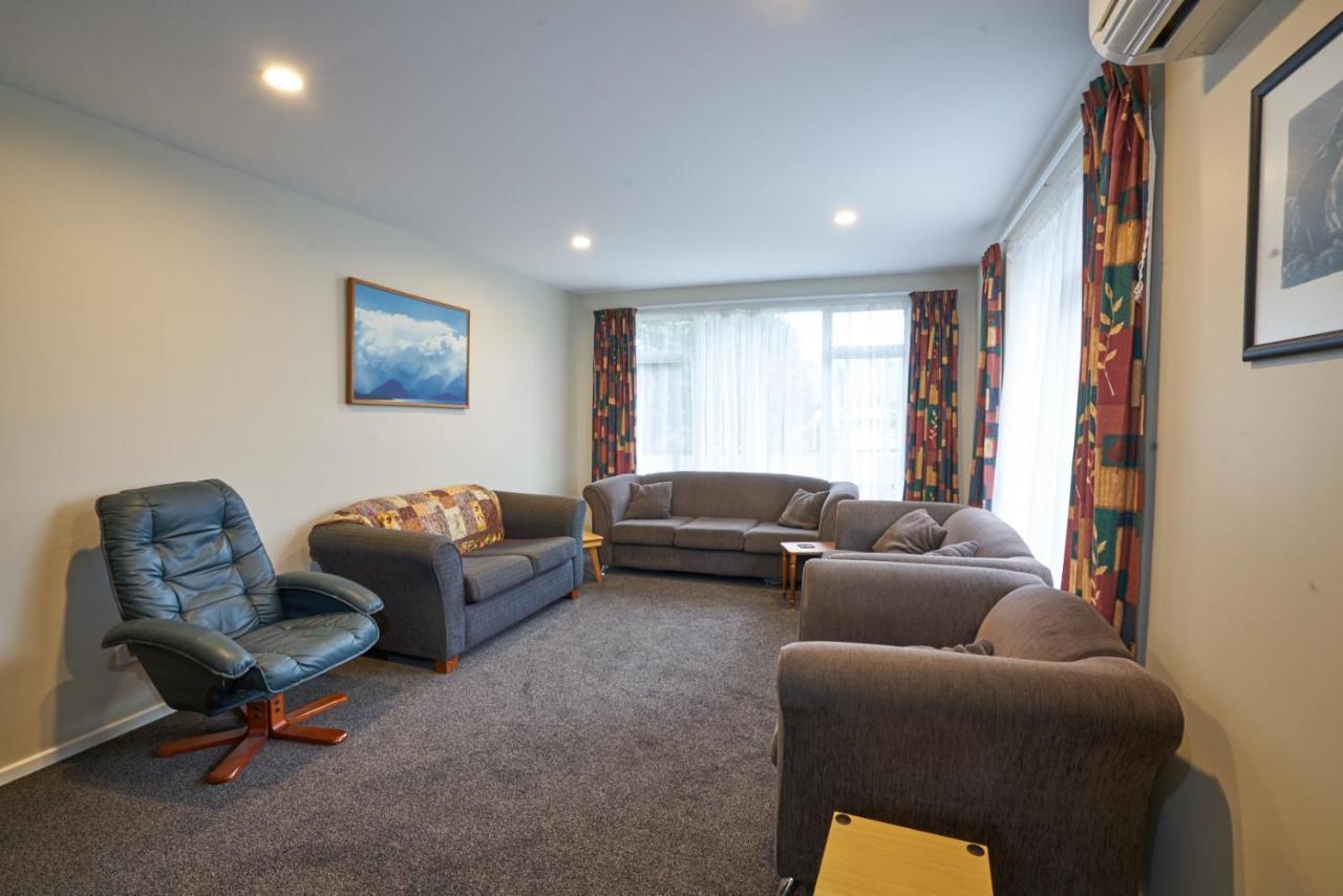 Accommodation Fiordland -The Three Bedroom House At 226A Milford Road Te Anau Kültér fotó
