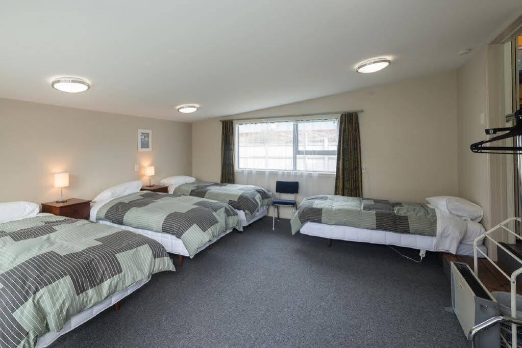 Accommodation Fiordland -The Three Bedroom House At 226A Milford Road Te Anau Kültér fotó